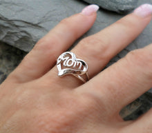 Load image into Gallery viewer, Bracelet Heart Shape Mom Ring