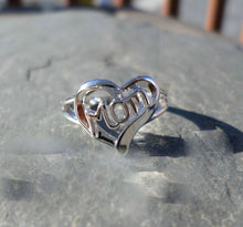 Load image into Gallery viewer, Bracelet Heart Shape Mom Ring