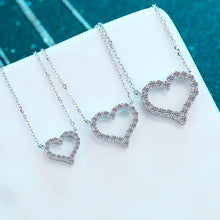 Load image into Gallery viewer, Heart Shape Pendant Necklace For Women