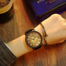 Load image into Gallery viewer, Cool Male And Female Student Couple Watch A Pair Of Quartz Watches