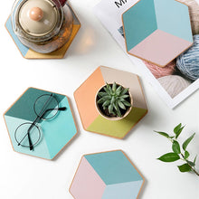 Load image into Gallery viewer, Geometric casserole insulation placemat