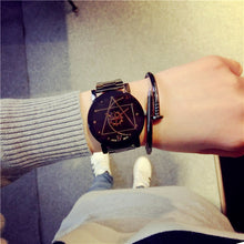 Load image into Gallery viewer, Turntable Gun Black Quartz Couple Watch