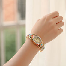 Load image into Gallery viewer, Fashion diamond flower lady