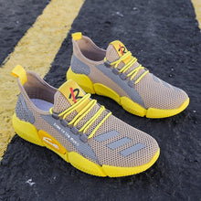 Load image into Gallery viewer, Men's Lightweight Running Shoes