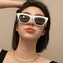 Load image into Gallery viewer, Retro Cats&#39; Eye Sunglasses Women
