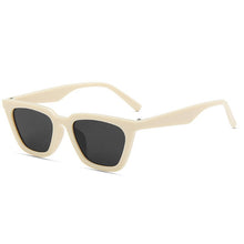 Load image into Gallery viewer, Retro Cats&#39; Eye Sunglasses Women
