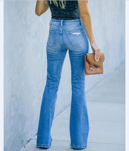 Load image into Gallery viewer, New Women's Denim Trousers With Ripped Holes And Washed Thin
