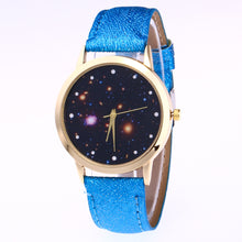 Load image into Gallery viewer, Woman watches meteor sky
