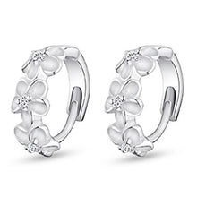 Load image into Gallery viewer, Natural Crystal Small Flower Hoop Earring
